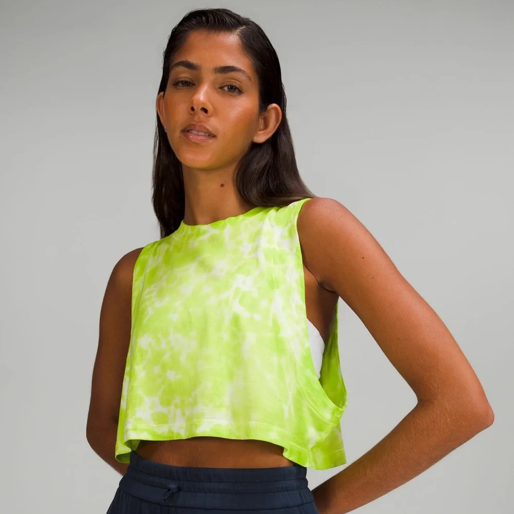 Lululemon Muscle Tank - Picture 4 of 4